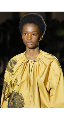 Details Dries Van Noten Fall 2018 Ready-to-Wear , Детали коллекции Дрис Ван Нотен осень зима 2018 , Fashion show , неделя моды в Париже , PFW , Paris Fashion Week , Mainstyles